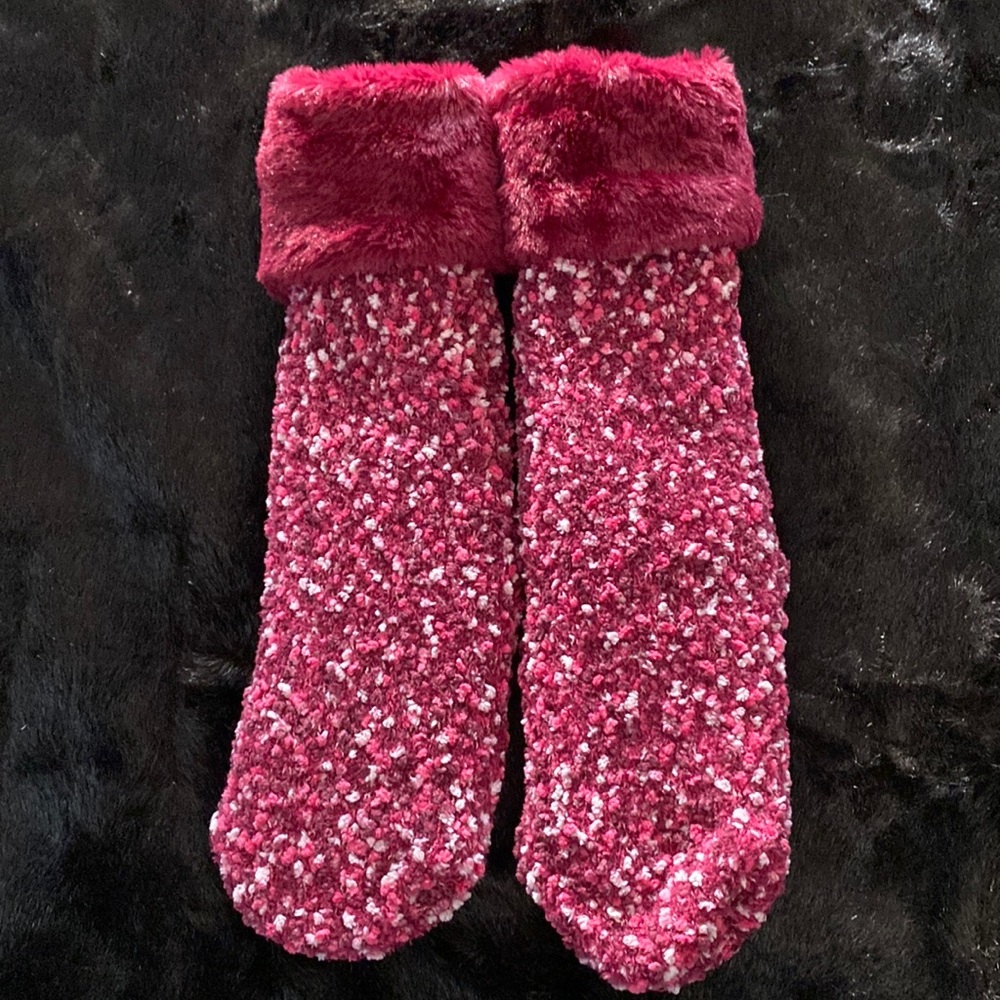 Jane And Bleecker Warm Fuzzy Socks